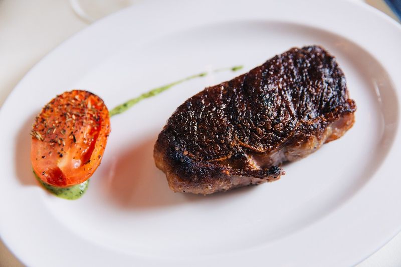 Pick A Sauce, But Trust The Crust