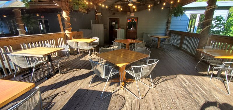 Plan Around Hours And Crowds Wisely