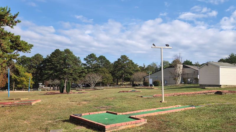 Mini Golf and Outdoor Activities for Everyone