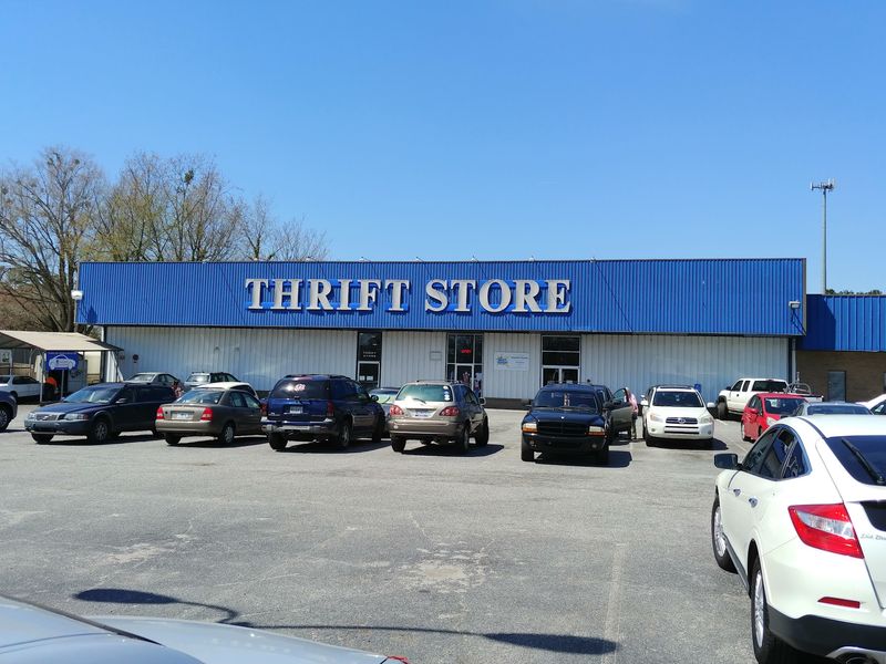 Miracle Hill Thrift Store - Wade Hampton
