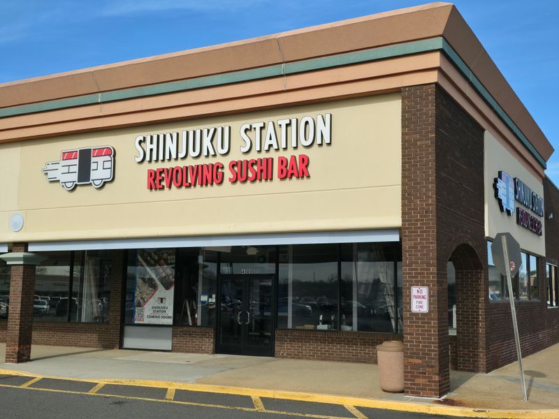 Shinjuku Station Revolving Sushi Bar