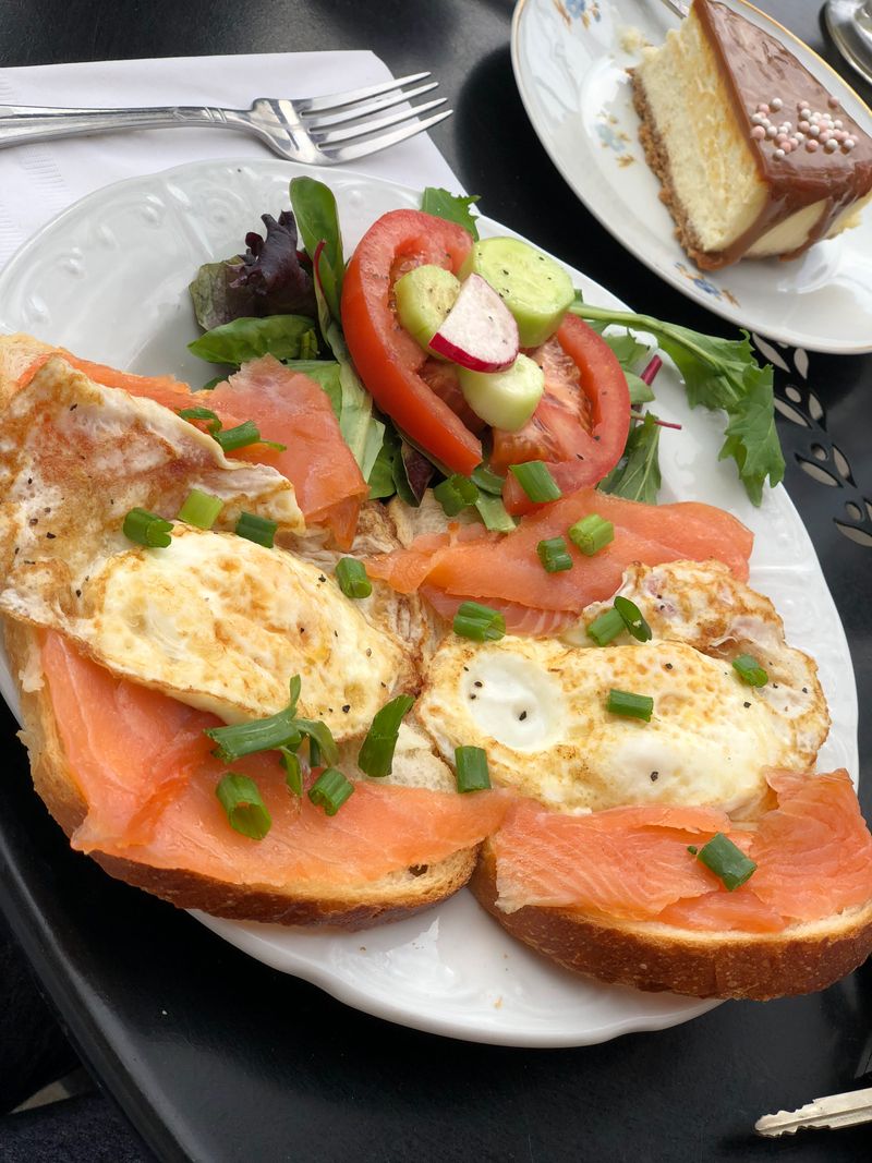 Newman Cafe, Amherst