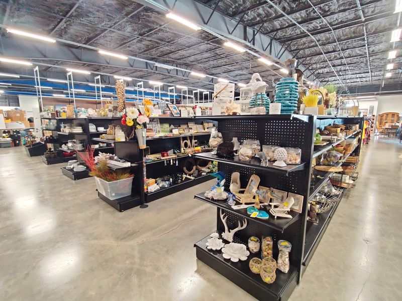 Mission Thrift Sarasota: Big Space, Bigger Purpose Mission Thrift Sarasota: Big Space, Bigger Purpose