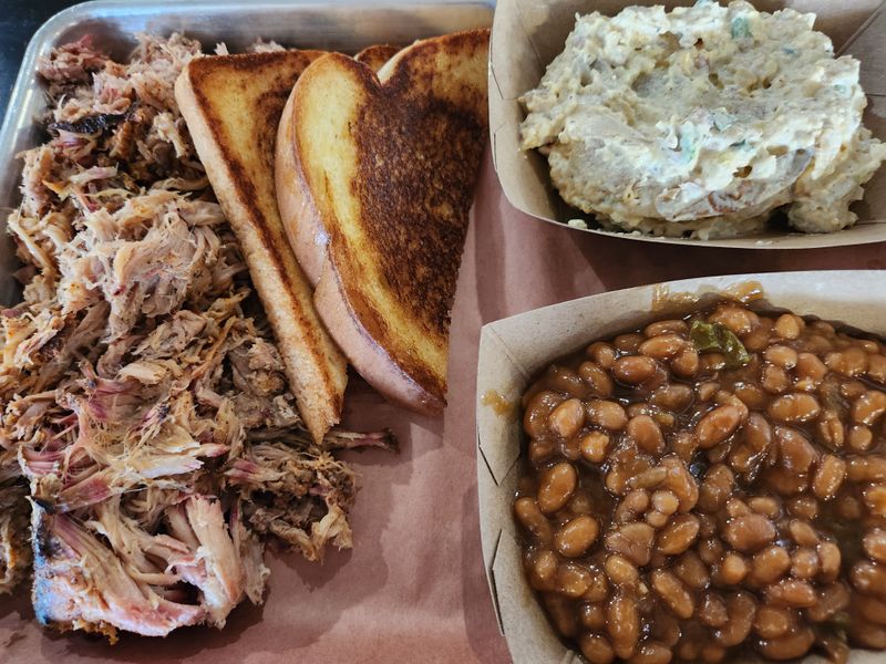 Heavy Smoke BBQ, St. Peters