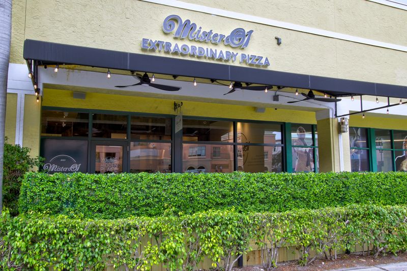 Mister O1 Extraordinary Pizza Mizner