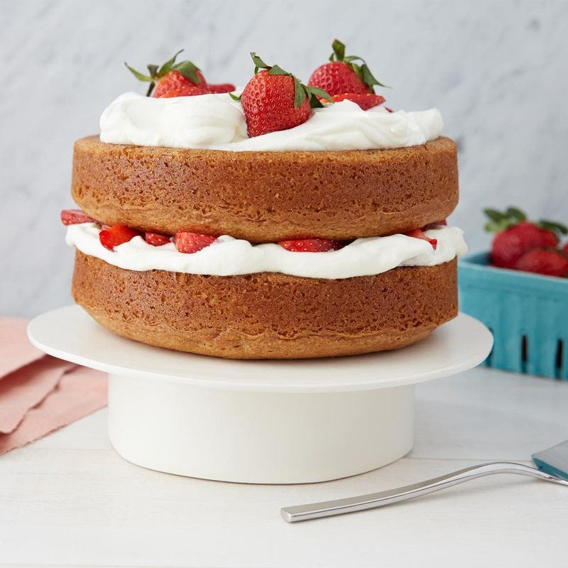 Strawberry Country Cake