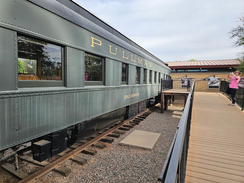 Scottsdale Railroad Museum And Historic Railcars