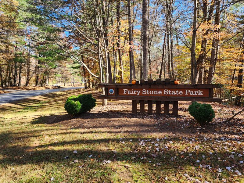 Robert’s Market & Grill, The Lighthouse, 3918 Fairystone Park Hwy, Stuart – Fairy Stone State Park