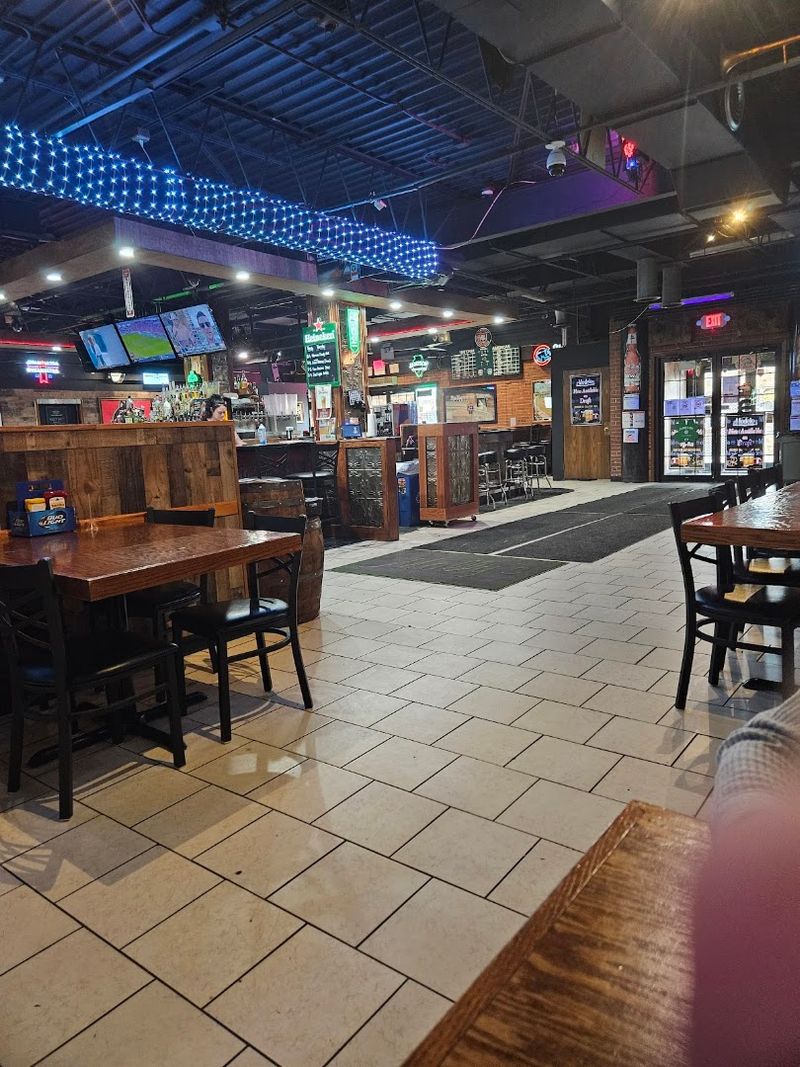 Molly's Eatery & Drinkery - DeKalb Molly's Eatery & Drinkery - DeKalb