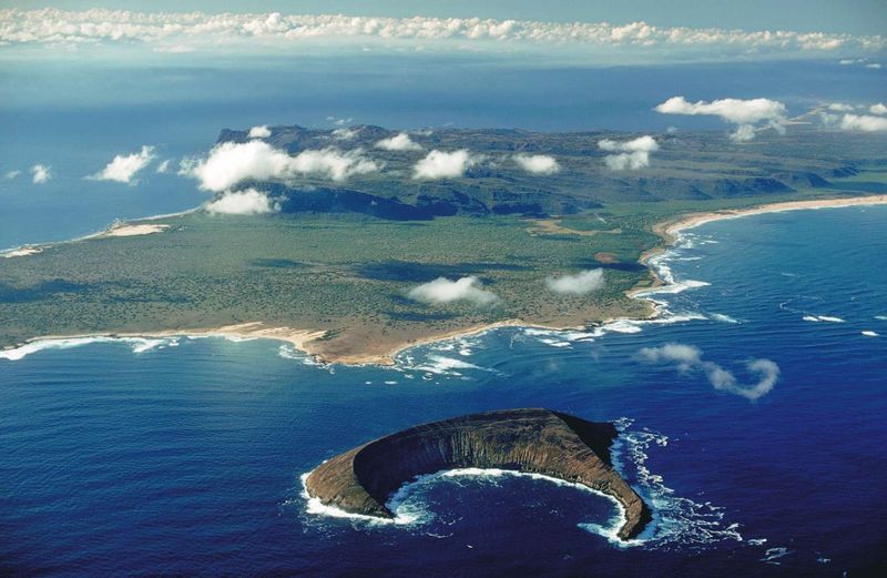 Niʻihau – The Forbidden Island You Visit On Its Terms