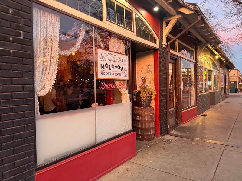 Molotov Kitschen, Denver