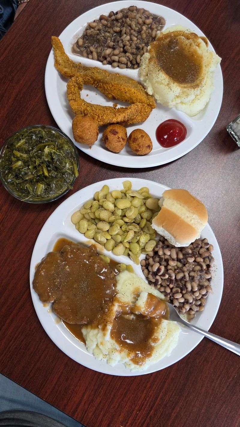 Momma's Diner