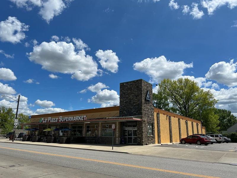 La Plaza Supermarket Taqueria, Cleveland
