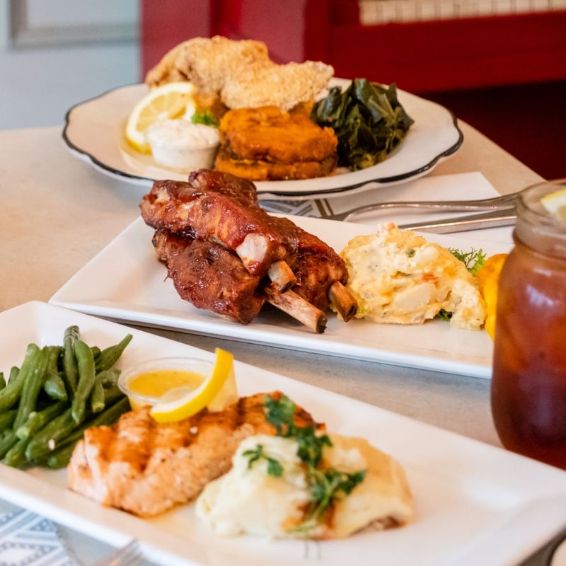 Miss Mamie's Spoonbread Too: Soul Food Sanctuary