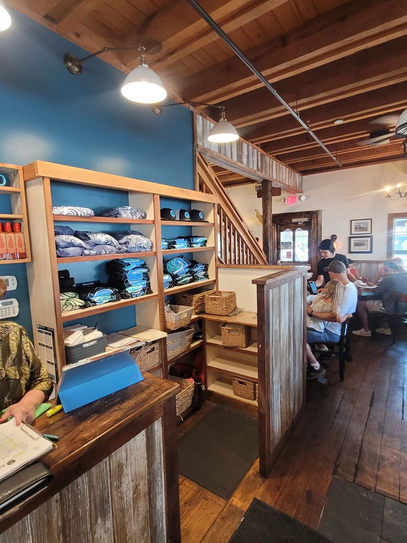 Attentive Service From Knowledgeable Staff