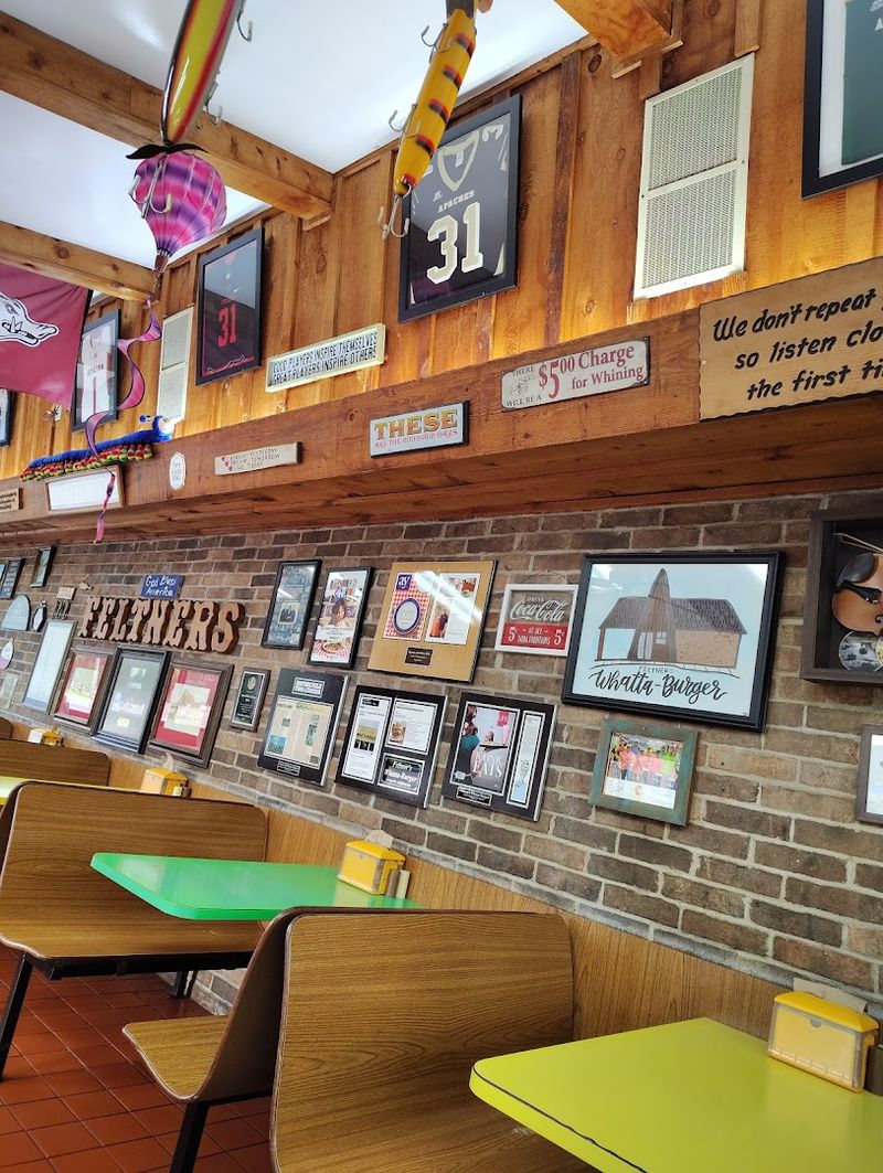 Feltner's Whatta-Burger, Russellville