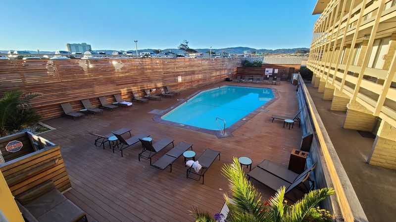 Monterey Beach Hotel