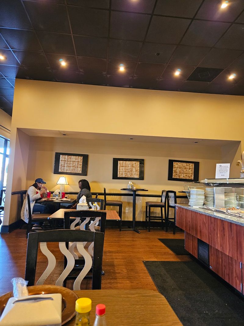 Montgomery Gives You Plenty Of Reasons To Linger Montgomery Gives You Plenty Of Reasons To Linger