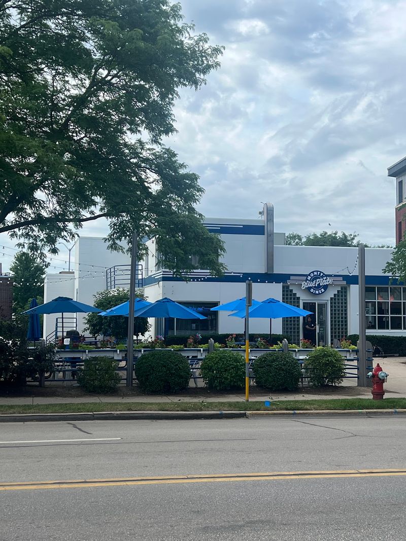 Monty's Blue Plate Diner