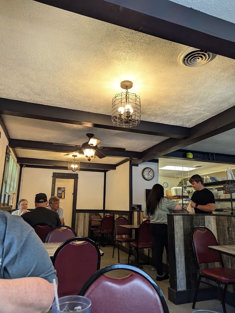 The Atmosphere Inside the Restaurant