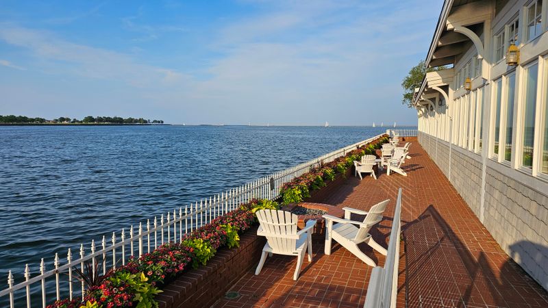 Harbor House Seafood & Steaks, Johnson City