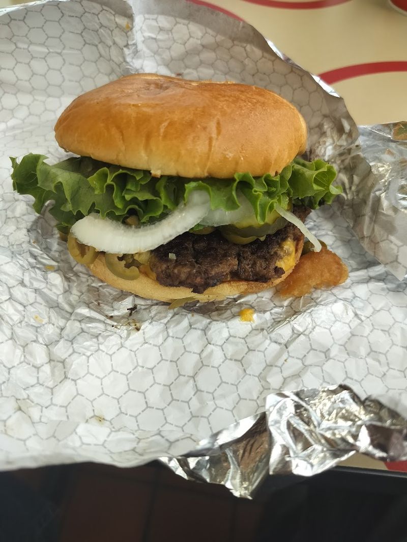 Halo Burger, Flint