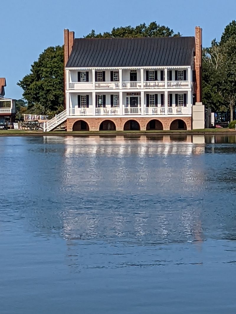 Edenton – Candlelight in a 300-Year-Old Harbor Town