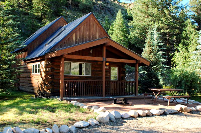 Three Rivers Resort – Almont