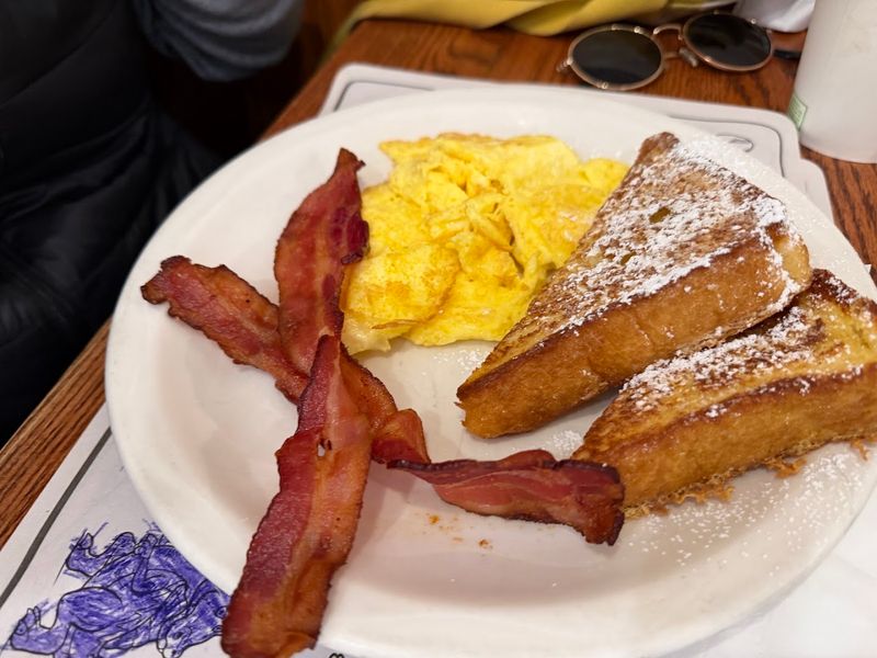 Mountain Home Café And The Local Nod That Matters Mountain Home Café And The Local Nod That Matters