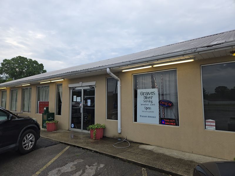 Graves Diner