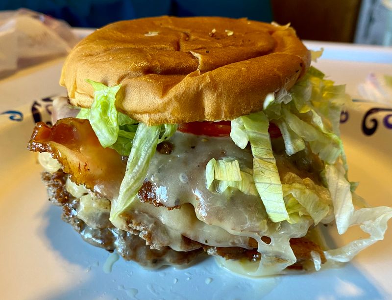 Mike’s Sandwich Shop, Reading