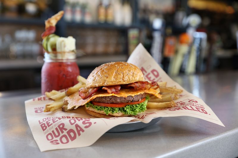 Bagger Dave’s Burger Tavern