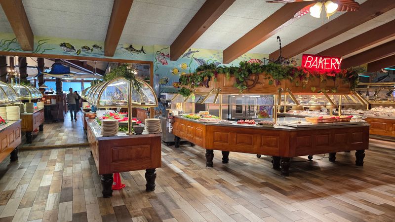 The Royal Crab Calabash Seafood Buffet, Myrtle Beach