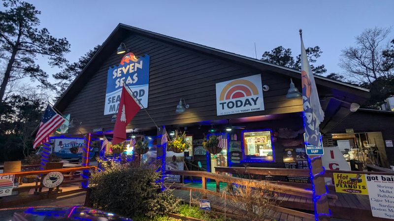 Seven Seas Seafood Market