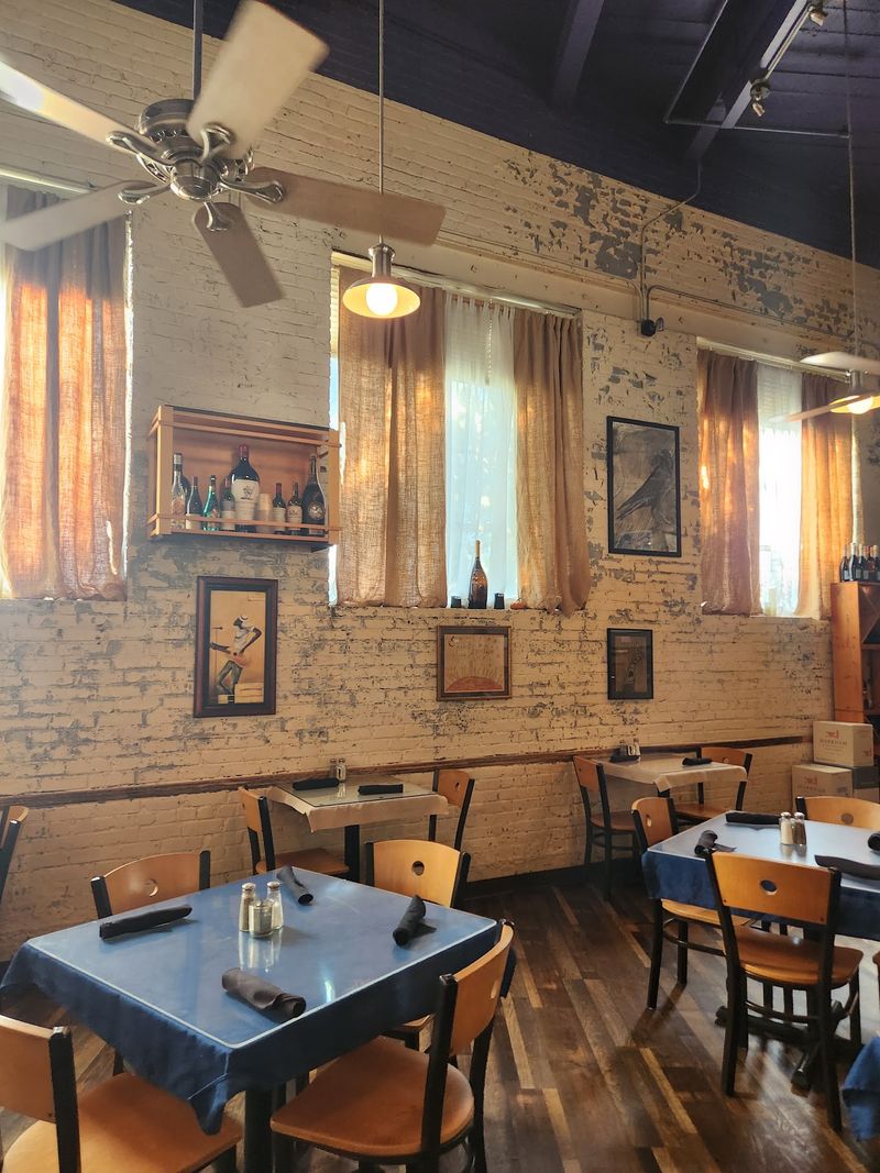 Mr. Friendly's New Southern Cafe, Columbia