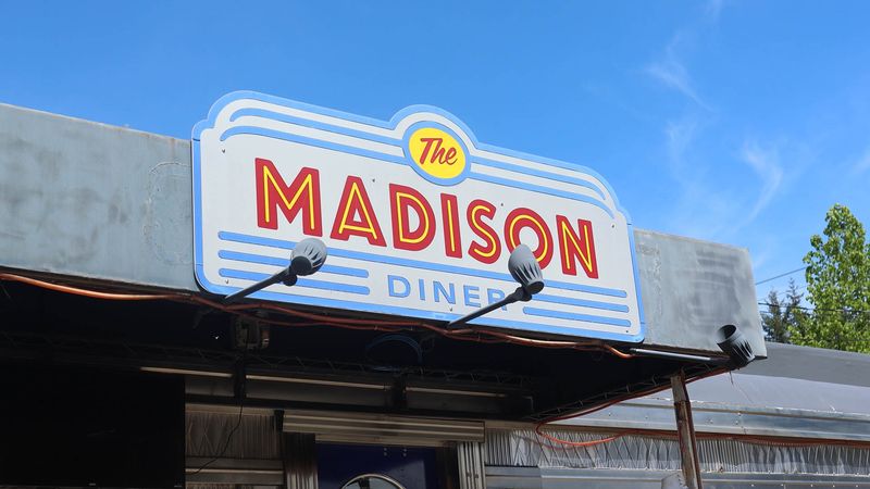 Madison Diner (Bainbridge Island)