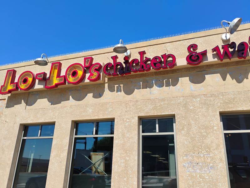 Lo-Lo’s Chicken & Waffles, Phoenix, Arizona, AZ 85003