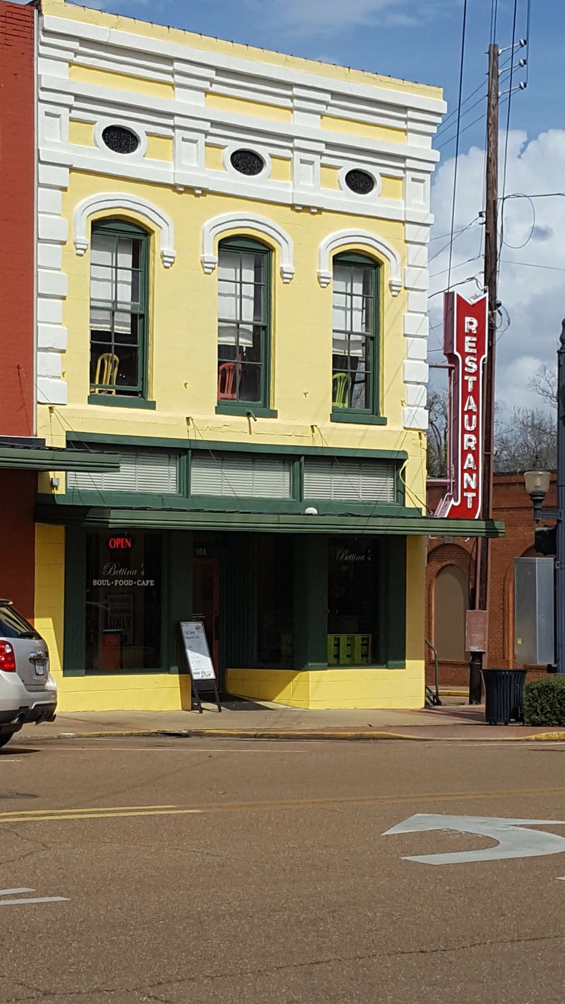 Bettina's Soul Food Kitchen – Canton