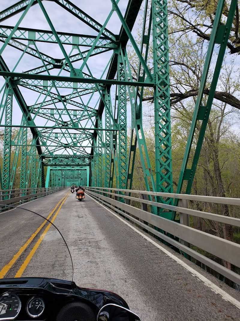 Alton and The Great River Road, Madison and Jersey Counties