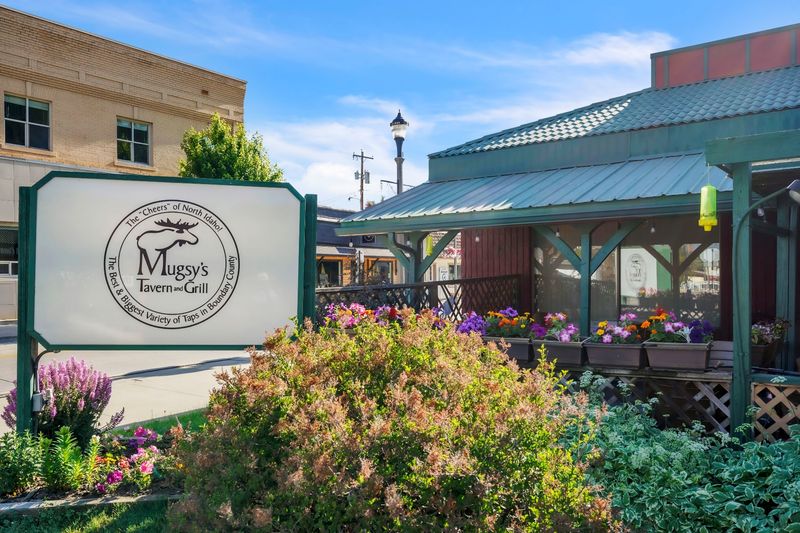 Mugsy's Tavern & Grill