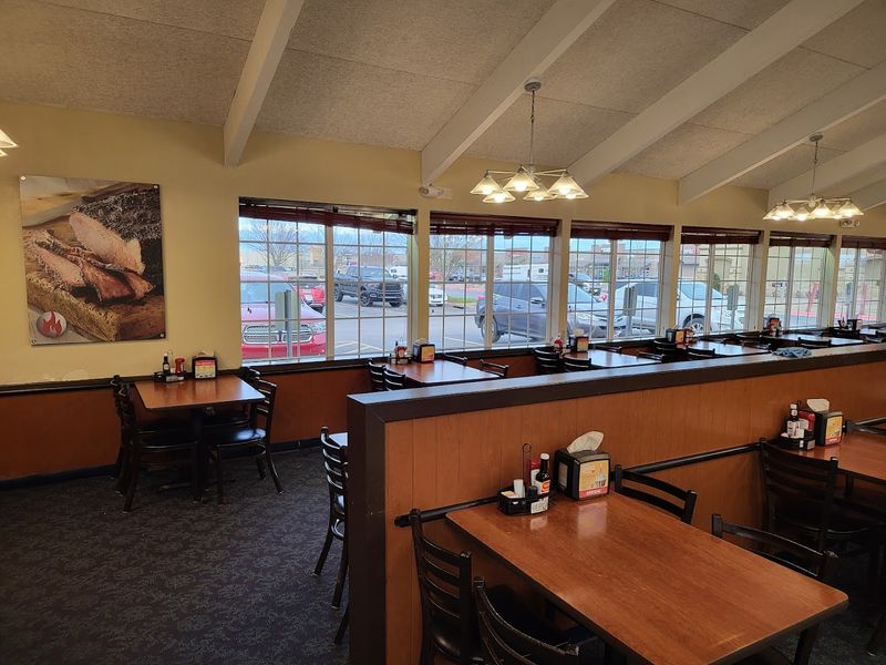 Golden Corral, Rogers