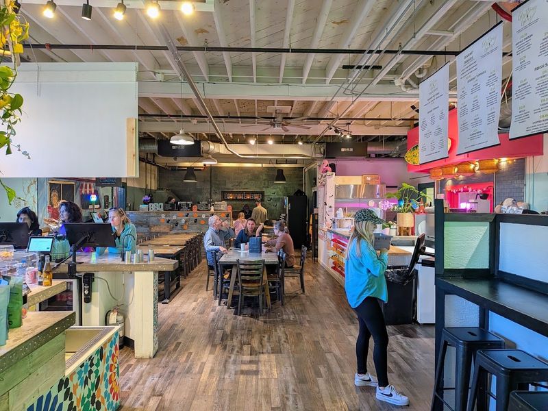 Multiple Food Vendors Under One Roof, Zero Debate Required Multiple Food Vendors Under One Roof, Zero Debate Required