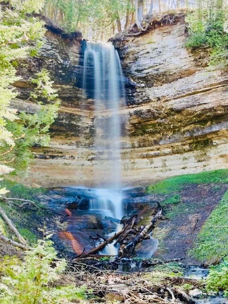 Munsing Falls