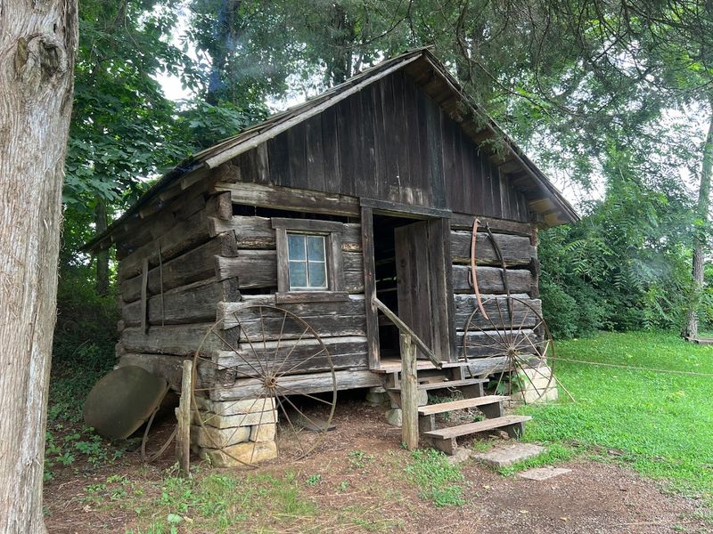 Museum Of Appalachia