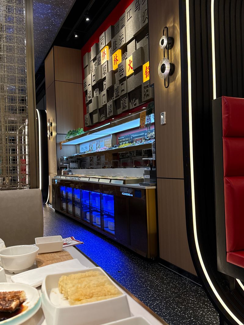 Service Style And Staff Highlights