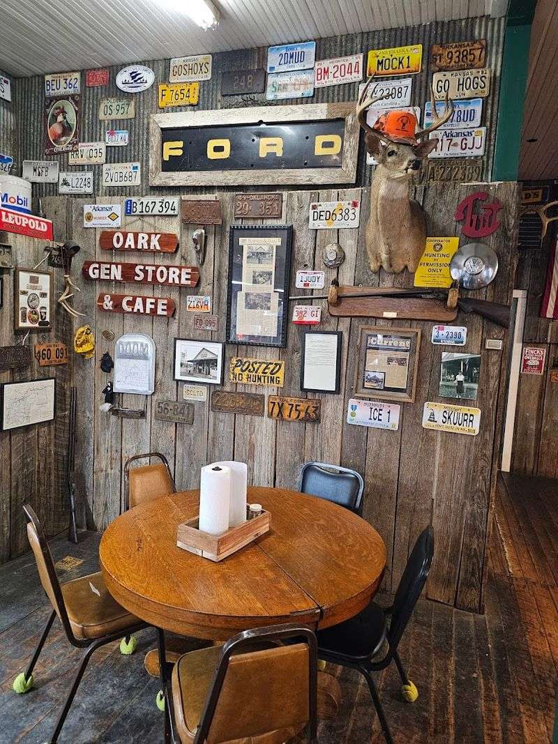 Oark General Store & Cafe, Oark