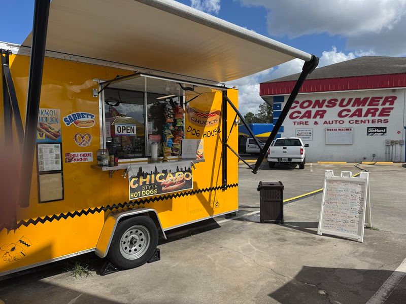 NY Dog House, Spring Hill