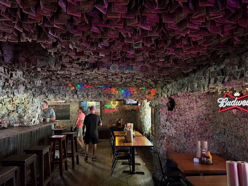 No Name Pub, Big Pine Key