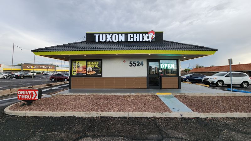 Tuxon Chix, Tucson