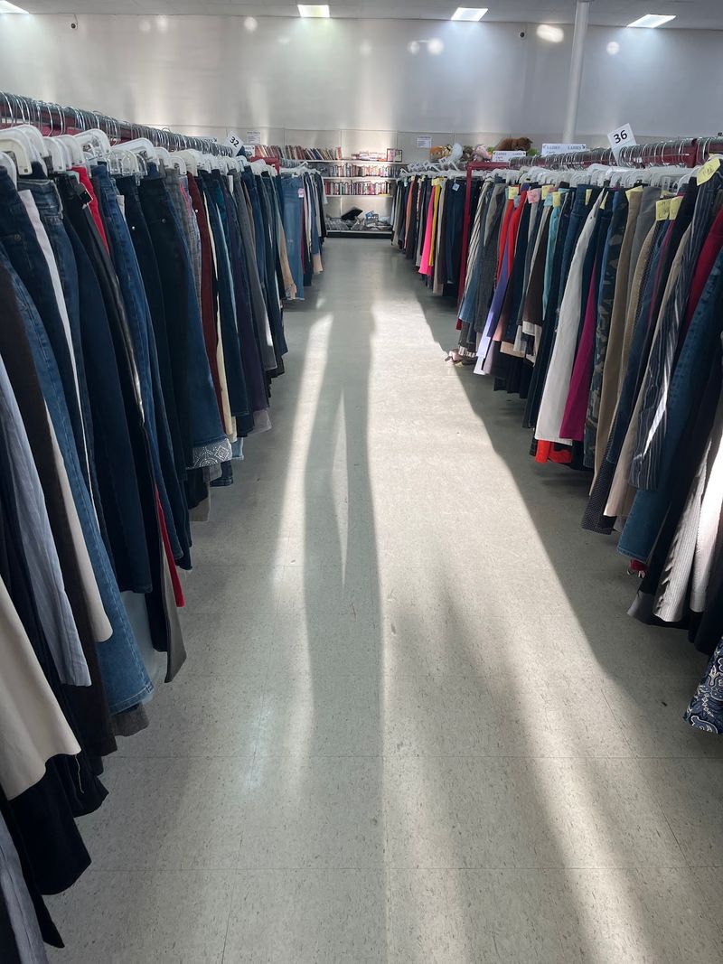 Name Brand Clothes At Thrift Prices